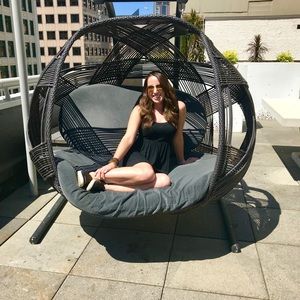 Meet your Posher, Megan